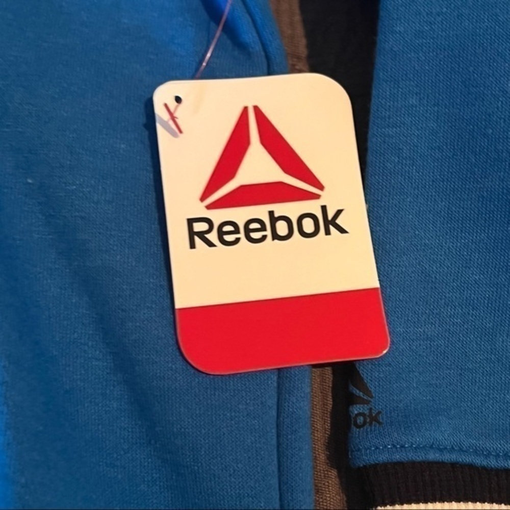 𝅺TODDLER Reebok Romper - Picture 3 of 4